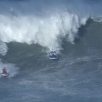ビッグウェイブでのハードなワイプアウト動画!場所はナザレやジョーズなど