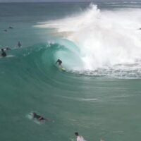 激込みながら極上ブレイクの豪スーパーバンク！4月のフリーサーフィン動画