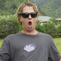 18歳のレニックス・スミスがメイクしたチョープーのスーパーディープバレル動画