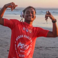 バリ島出身サーファーがQSイベント開催中の東台湾でバイク事故により死去