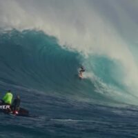2023年11月24日のマウイ島ジョーズ!15歳もチャージしたビッグサーフ動画