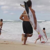 コラピント兄弟Vlogのツアーデビュー前のオアフ島ノースショア編!フリーサーフ動画