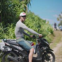 ジョーディやケイティなどオニールライダー!インドネシア有名エリアへトリップ動画