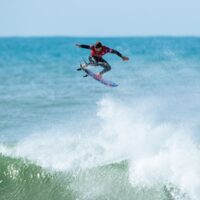 ジャックロボの特大アーリーウープ!2024年CT第3戦「リップカールプロポルトガル」初日