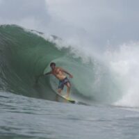 メイソン・ホーがシーズン入りしたバリ島へ!ライトバレルでのフリーサーフ動画