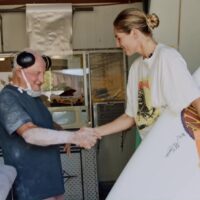 ステファニー・ギルモアが乗る左右非対称シングル！マクタヴィッシュとコラボ動画