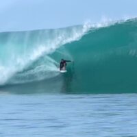 今後はグリーンブッシュでスコア！ネイザン・フローレンスのレフトスラブサーフ動画