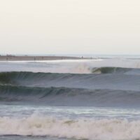 世界最長レフトバレルのスケルトンベイ!2023年シーズンのベストコンディション動画