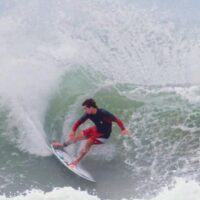 シャープアイをテストライド!ジャック・ロビンソンのDバーでのフリーサーフ動画