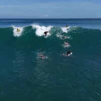 プライオリティはどっち!?バリ島ウルワツでの判断が難しいドロップイン動画