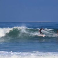ビッグスウェルがヒットした8月19日のバリ島メデウィのフリーサーフィン動画
