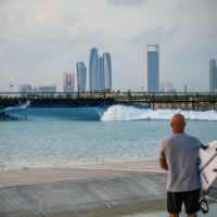 中東のサーフアブダビを舞台にした2025年CTイベント開催が発表