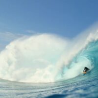 【必見】元CTサーファーのソリ・ベイリー主演サーフムービー「CONEHEAD」