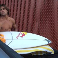 イーライ・ハンネマンがハワイでスウェルハント！オアフ&マウイでのフリーサーフ動画