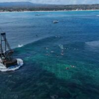 バリ島すぐ近くのレンボンガン島シップレック!フリーサーフィン動画