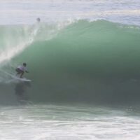 10月にして今季最大スウェルがヒットしたバリ島パダンパダン!フリーサーフ動画