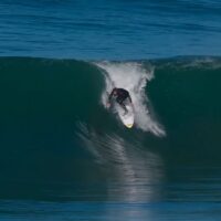 ビッグウェイブNo.1は半端じゃない！ネイザン・フローレンスのザ・ケーヴ動画