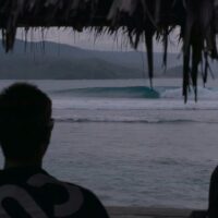 雨季がオフショアのスマトラ島南部ジェニーズライト!オフシーズンのフリーサーフ動画