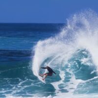 ジョンジョン・フローレンスのレイバックハック!ハレイワでのフリーサーフィン動画