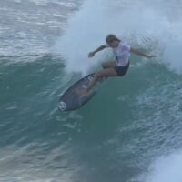 2月のゴールドコースト(オーストラリア)!バーレーヘッズでのフリーサーフィン動画