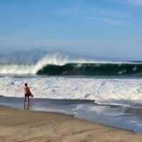 レアな小波映像も収録！メキシカンパイプラインへのサーフトリップ動画