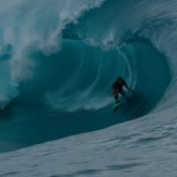 マタヒ・ドローレの2024年シーズンのチョープー（タヒチ）ハイライト動画