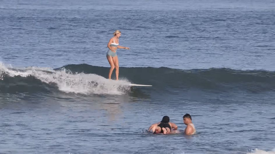 クタビーチでロングボード！バリ島（インドネシア）でのフリーサーフィン動画