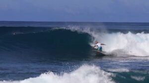 アーリーシーズンの5月のメンタワイ諸島（インドネシア）！フリーサーフィン動画