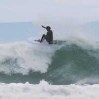 マイケル・フェブラリーがカリフォルニア州リンコンへ!フリーサーフィン動画