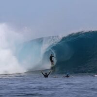 2025年はアーリーシーズンからメンタワイ諸島が炸裂!フリーサーフィン動画