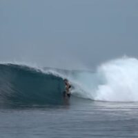 インドネシアの貸切パーフェクトバレル!シェルダン・シムカスのフリーサーフ動画