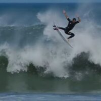 2025年リオプロ開催前のCTサーファーによるウォームアップサーフィン動画