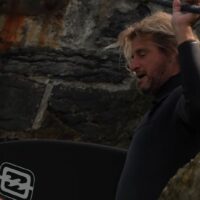 オッキーが優勝経験のあるムンダカ（スペイン）へ！フリーサーフィン動画