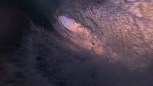インスタ360アクションカメラでのサーフィン撮影！メイソン・ホーのPOV動画