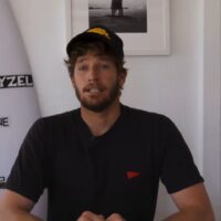 ネイザン・フローレンスが教えてくれる混んでる海で少しでも多く波に乗る方法