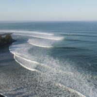 バリ島の最長レフトとして知られるマデウィ!サーフトリップガイド動画