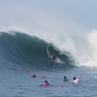 カイ・レニーが中米エルサルバドルへ!ビッグバレルセッション動画