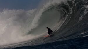 南米チリを舞台にしたローラ・コビヤのサーフムービー「LATITUD SUR」