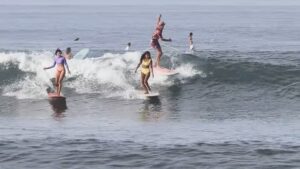 11月雨季のバリ島バトゥボロン!オフシーズンのフリーサーフ動画