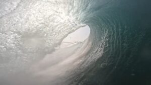 ジェイミー・オブライエンが捉えるGoPro360度カメラでのインナーバレル動画