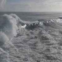 危険なバックウォッシュが押し寄せる癖波！メイソン・ホーのフリーサーフ動画