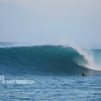 インドネシア東部のシークレットスポット！ライトバレルでのフリーサーフィン動画