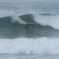 今年出産したカリッサ・ムーアがハレイワに登場！フリーサーフィン動画