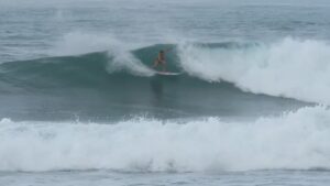 今年出産したカリッサ・ムーアがハレイワに登場！フリーサーフィン動画