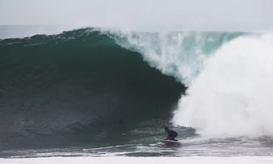 エディスウェル炸裂の昨年末の南米ペルー！渡辺太郎のサーフトリップ動画
