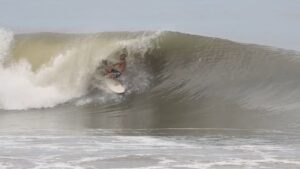 2025年で一番のコンディションを迎えたバリ島チャングーでのフリーサーフ動画