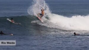 和井田理央などバリ島ローカルプロによる2025年シーズンのフリーサーフィン動画