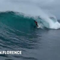 ジョンジョンがコンテスト復帰のパイプラインで大活躍！圧倒的スコアをマーク