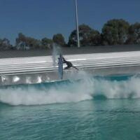 ヤゴ・ドラのエアリアル満載となる2025年スタブハイのバックステージ動画