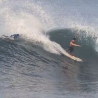 和井田理央が見せた2025年シーズンのバリ島でのフリーサーフィン動画